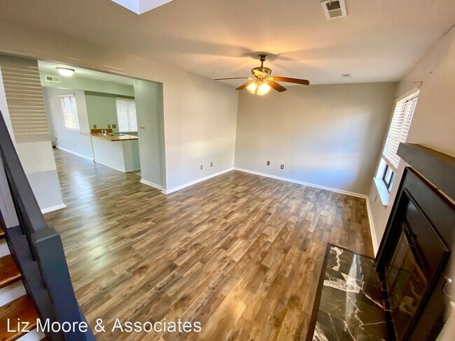Foto del edificio - 2 br, 2.5 bath House - 1116 North Green Drive