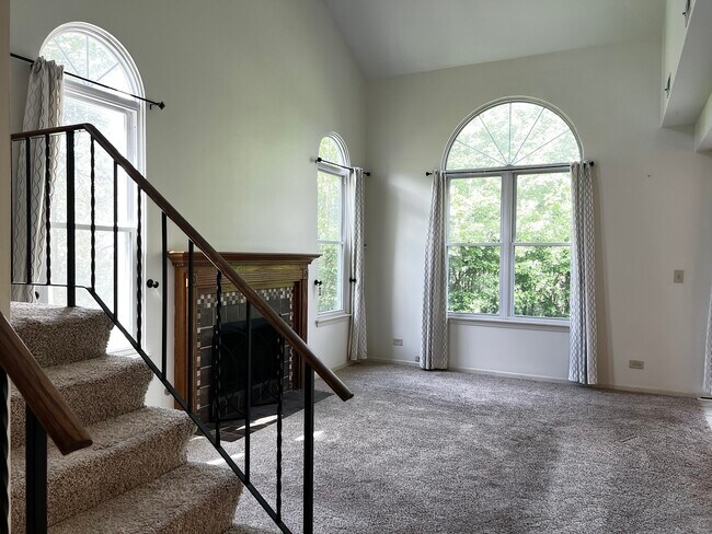Foto del edificio - 1556 Darien Lakes Dr
