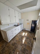 Building Photo - 916 N 31st St