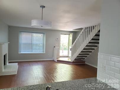 Building Photo - 3908 Briarhill Dr