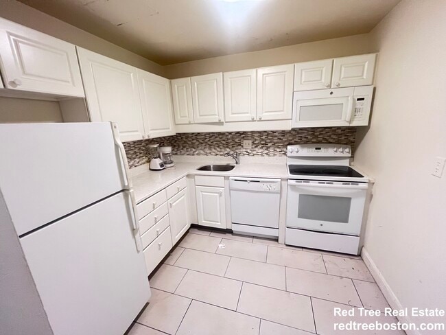 Photo - 101 Monmouth St Apartment