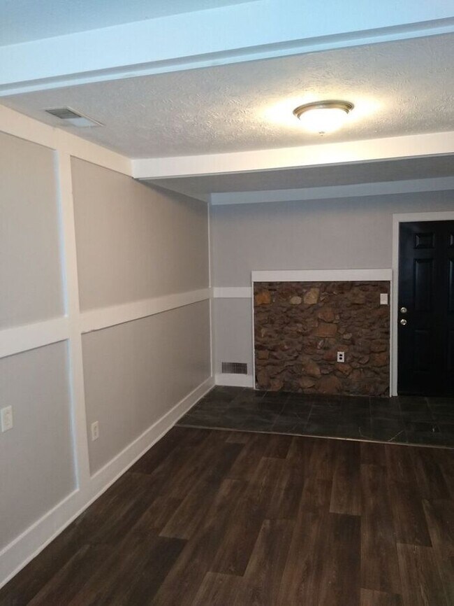 Building Photo - The Ideal Home in Austell
