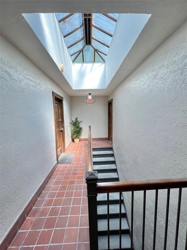 Foto del edificio - 1 Haven Ct