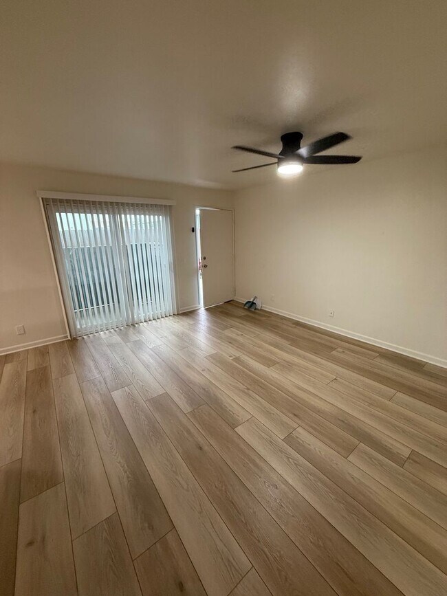 Foto del edificio - ALS-1150-GROVE AVENUE