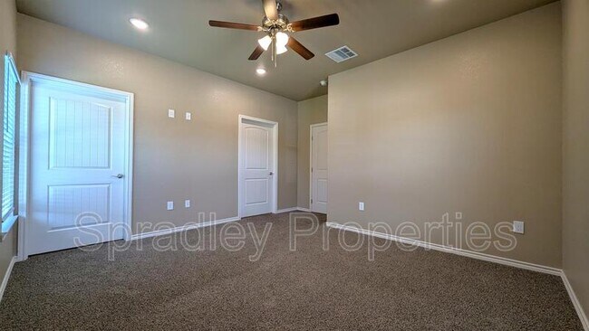 Building Photo - 1044A Hibiscus Dr
