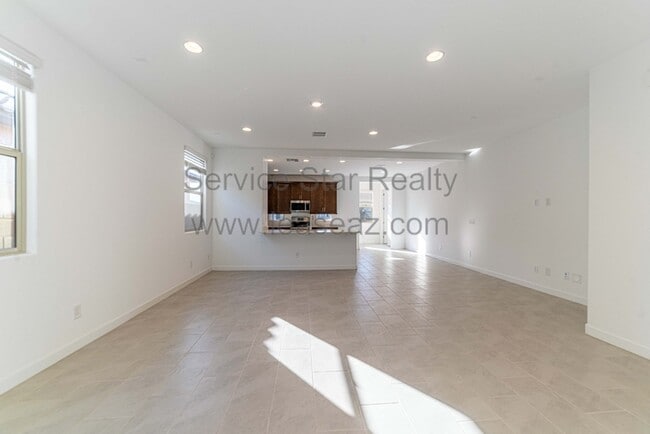 Building Photo - 4344 N 91st Gln