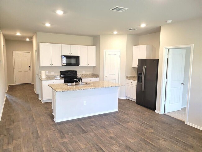 Building Photo - 6012 Brocade Dr