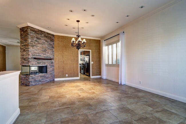 Foto del edificio - 8973 Rivers Edge - Beautiful Upgraded Coun...