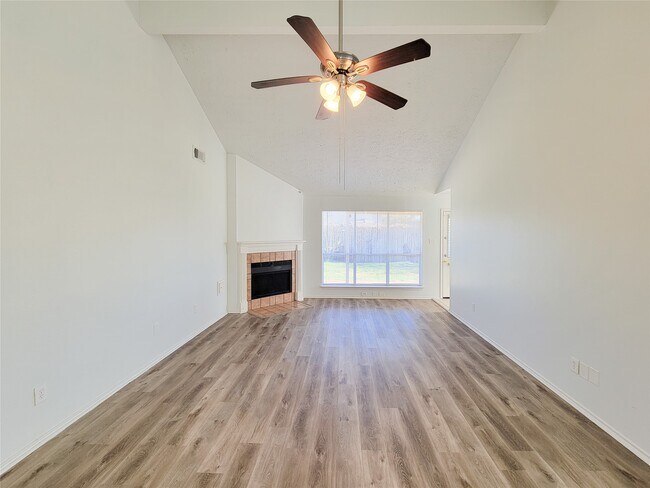 Foto del edificio - 8514 Opalwood Ct