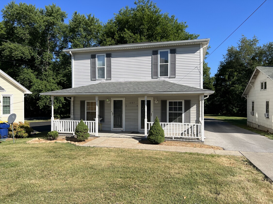 1207 Smallhouse Rd, Bowling Green, KY 42104 Townhome Rentals in