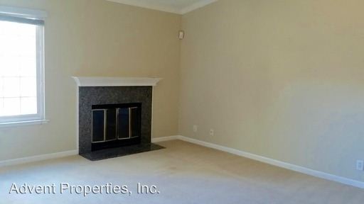 Building Photo - 635 Canyon Oaks Dr