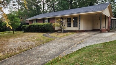 Building Photo - 3814 Meadowcliff Dr
