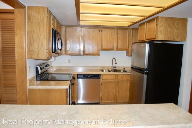 Building Photo - 2 br, 2 bath House - 9910 NE 119th St Unit...