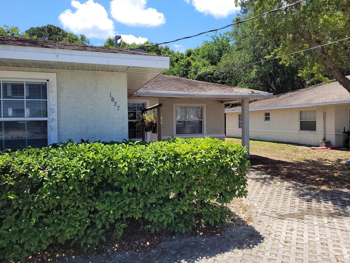1927 Wuesthoff St, Titusville, FL 32780 Townhome Rentals in