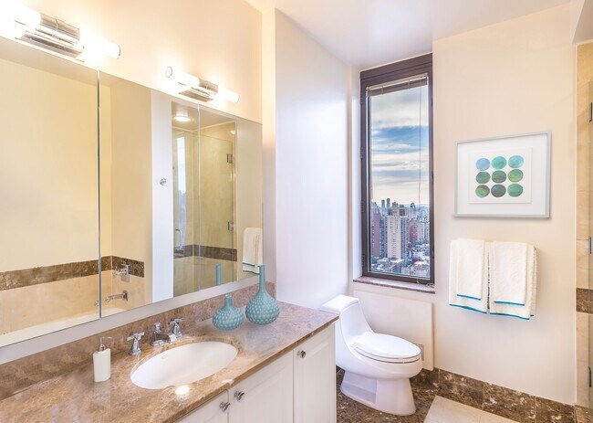 Foto del edificio - 400 E 84th St