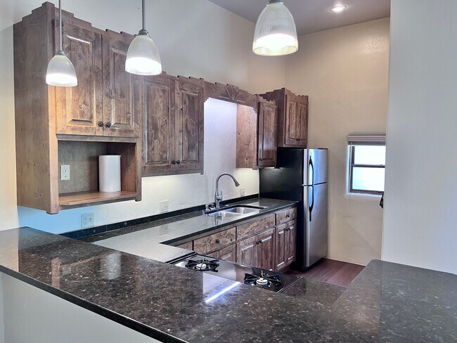 Foto del edificio - 316 Burch St