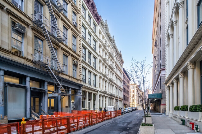 Context - 58 White St