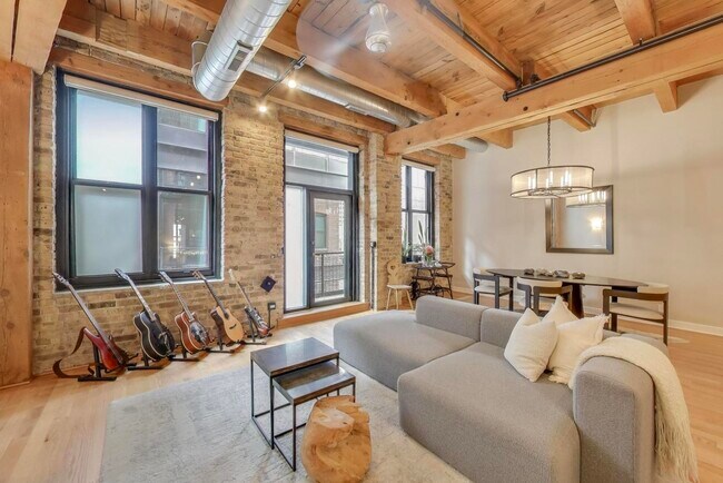 Foto del edificio - 154 W Hubbard St
