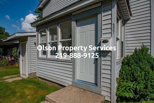 Building Photo - 527 Niesen St