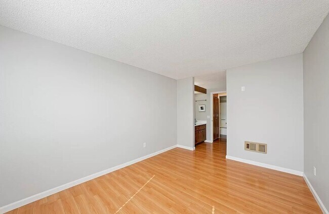 Foto del edificio - 2960 Broadway