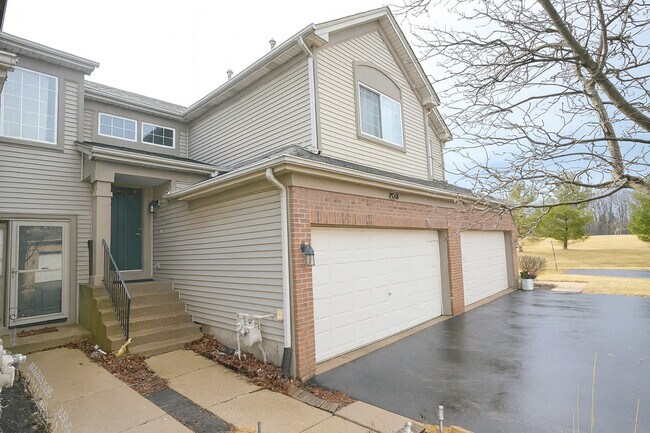 Building Photo - 1051 Park Hill Cir