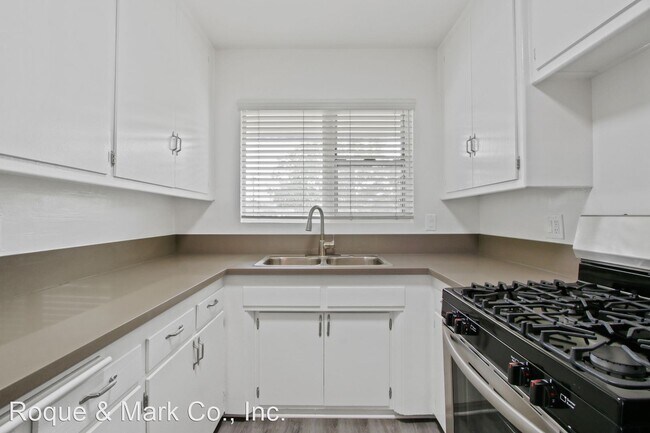 Building Photo - 1 br, 1 bath Apartment - 402 Montana Avenu...