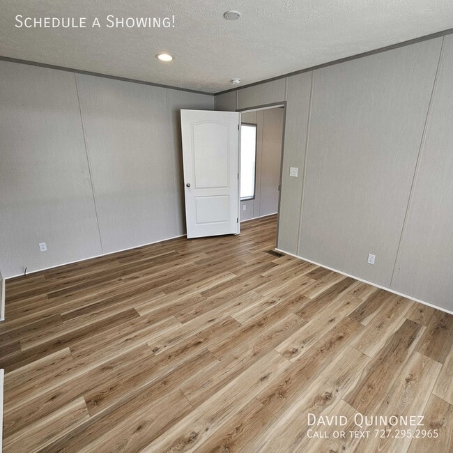 Building Photo - 5511 Squiredale-