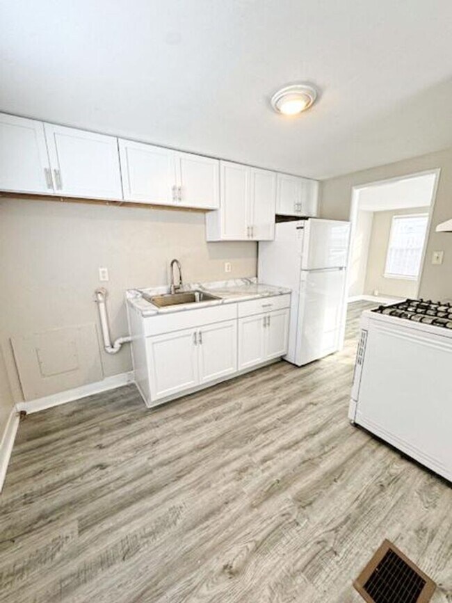 Foto del edificio - Remodeled, 2 bedroom South Bend IN home