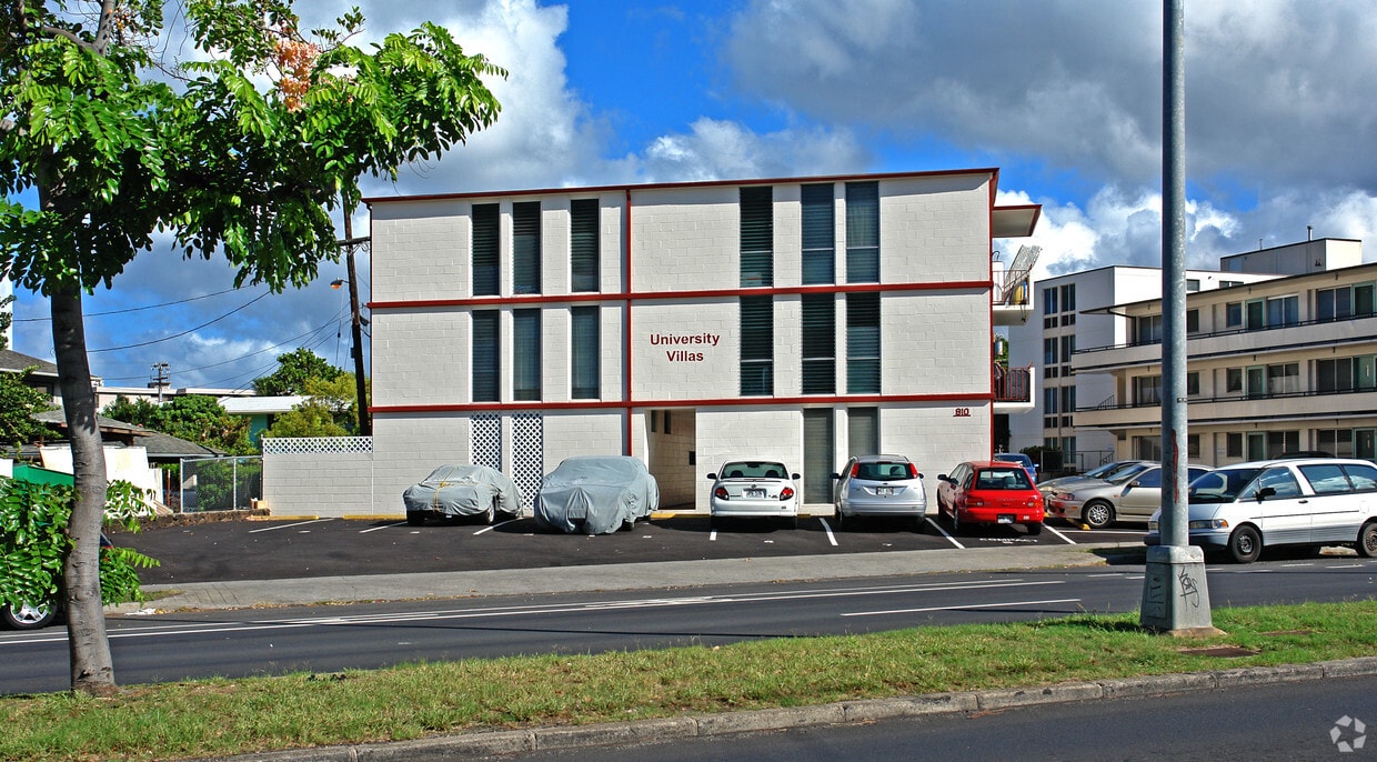 Building Photo - University Villas