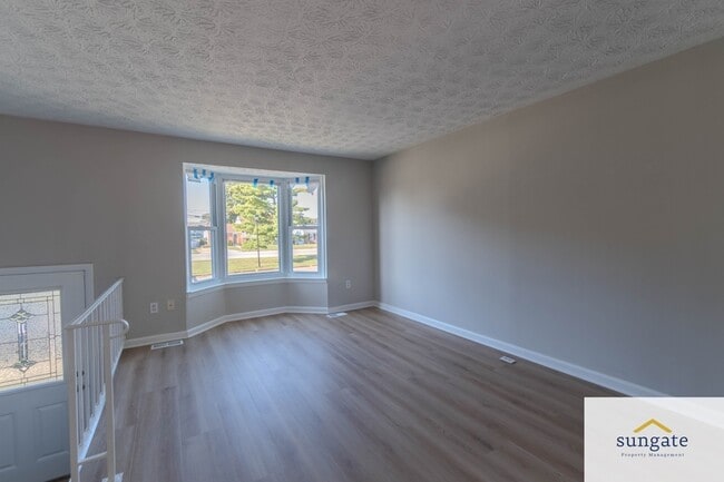 Building Photo - 422 Machias Pl
