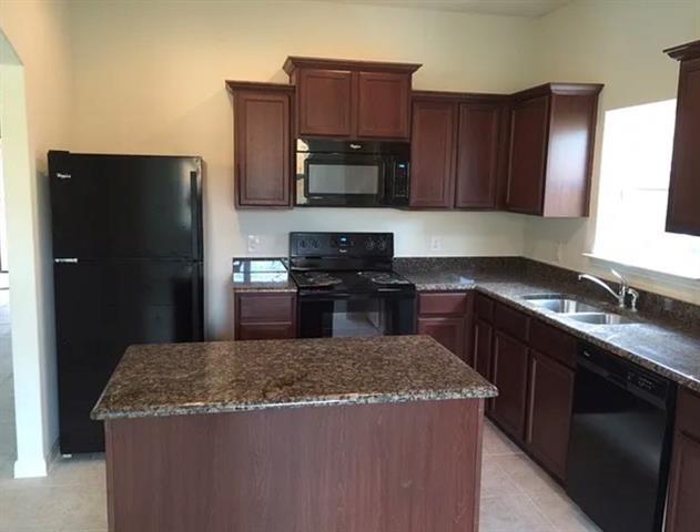 Foto del edificio - 2312 Sable Wood Dr