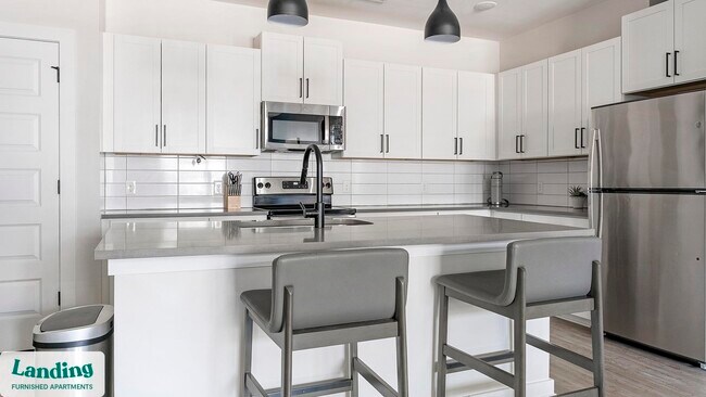 Foto del edificio - 1270 Hillcrest Dr