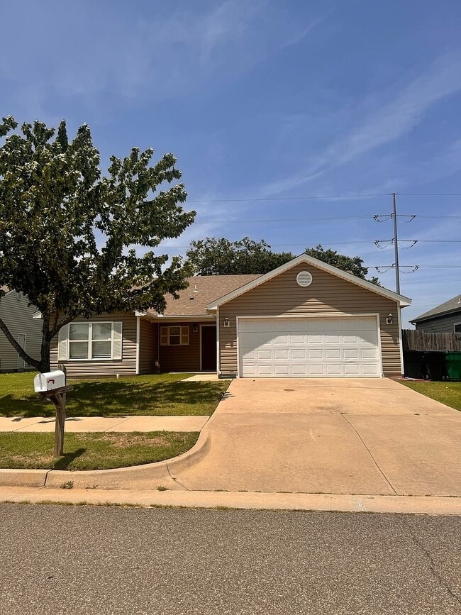 Building Photo - 4401 SE 86th St
