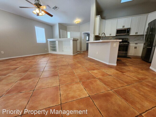 Foto del edificio - 3 br, 2 bath House - 640 Castlebridge Ave