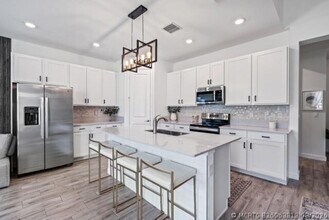 Building Photo - 4778 Navali Dr