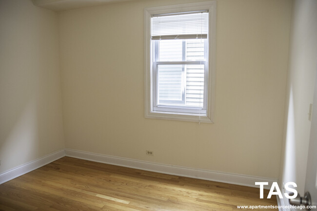 Building Photo - 1738 W Altgeld St