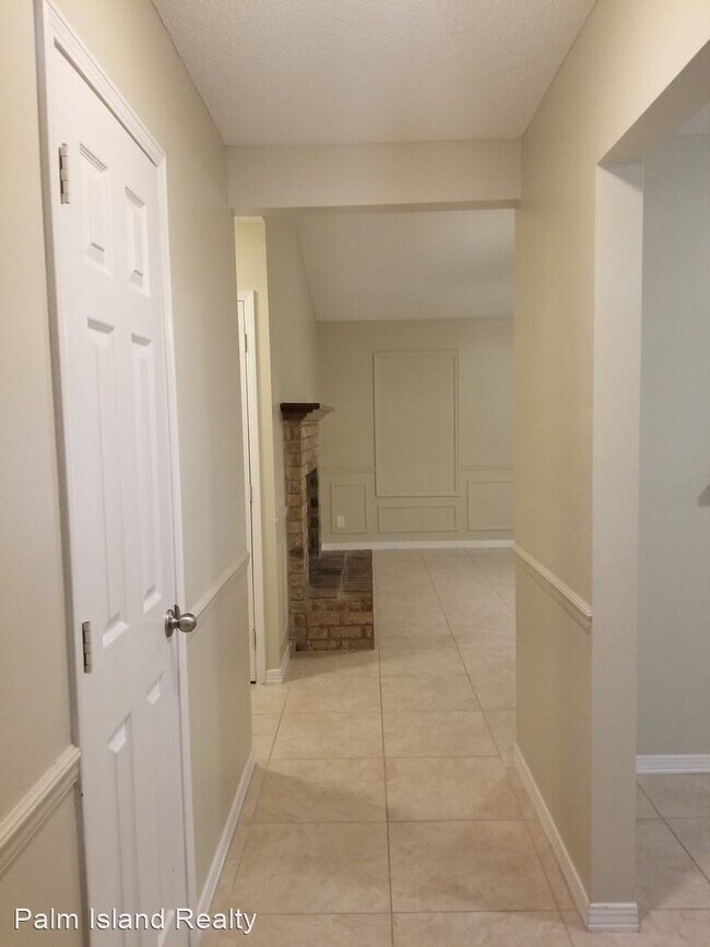 Building Photo - 3 br, 2 bath House - 5530 Debbie Dr