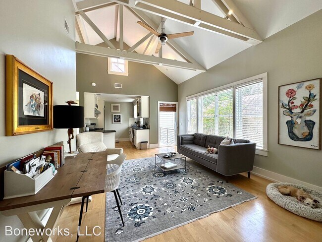 Foto del edificio - 1 br, 1 bath House - 117 Ashley Avenue Apt D