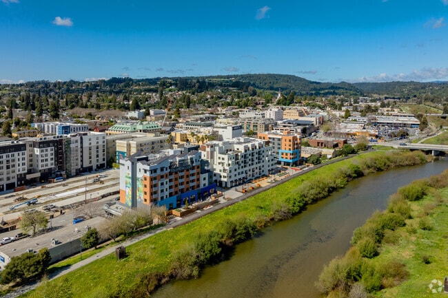Aerial Photo - River Row