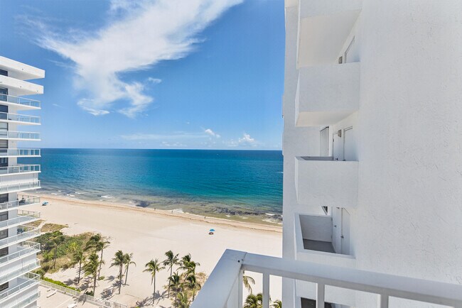 Building Photo - 1010 S Ocean Blvd