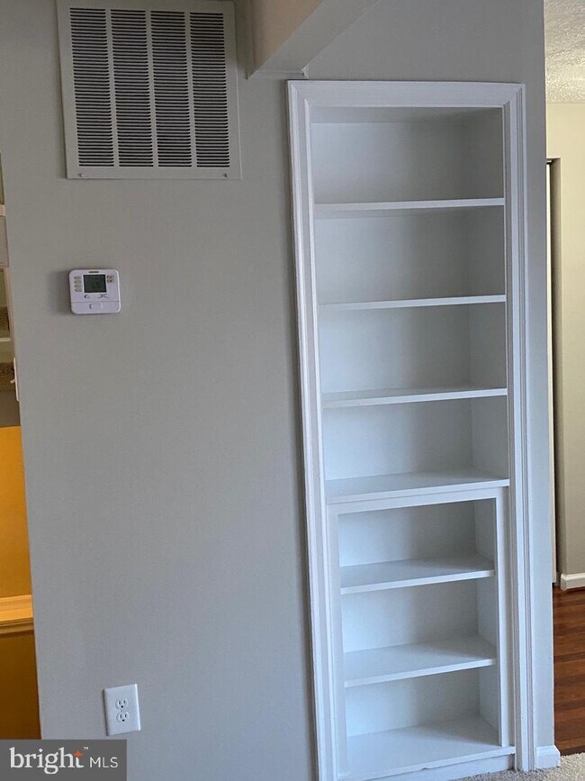 Building Photo - 14763 Winding Loop