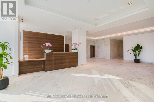 Building Photo - 1928 Lake Shore Blvd W