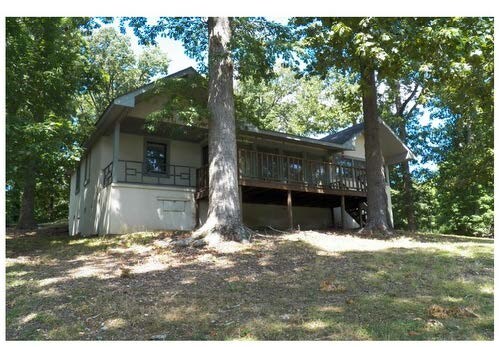 Building Photo - 110 Pinewood Dr