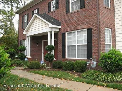 Foto principal - 2120 Tarleton Oaks Dr