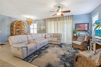 Building Photo - 10803 Alvara Way