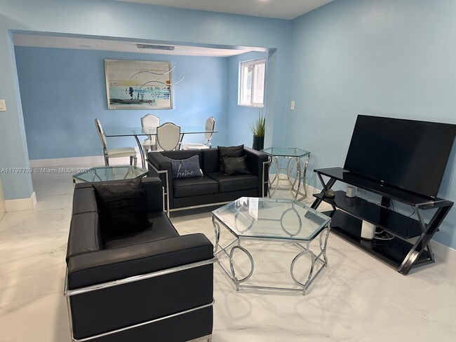 Foto del edificio - 530 NW 116th Terrace