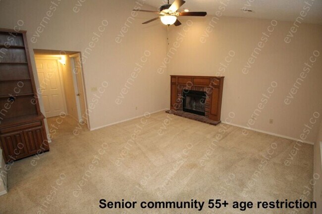 Foto del edificio - 1922 S Main St