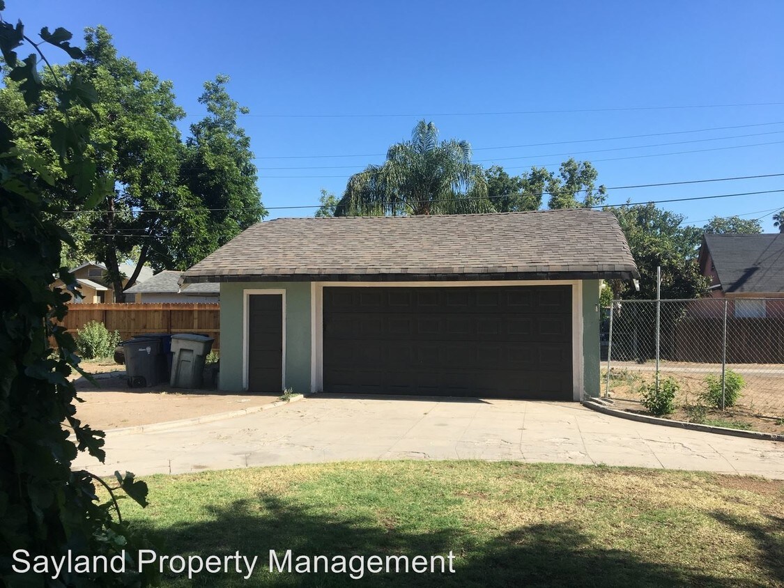 Building Photo - 3 br, 2 bath House - 535 E Kearney Blvd