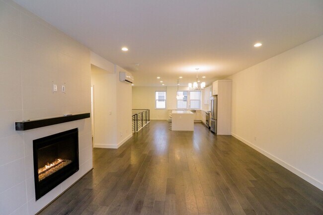 Foto del edificio - 4bd/3ba Newcastle House