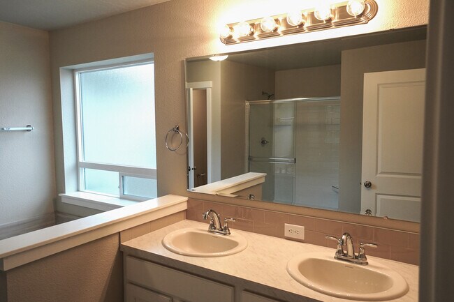 Foto del edificio - 3154 N Greengate Way